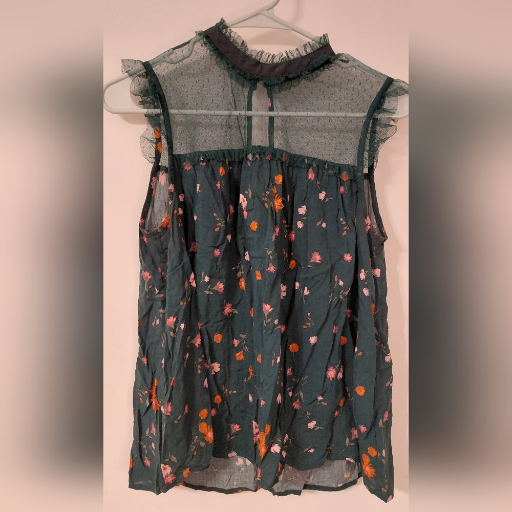 Arizona Jean Company Dark Green Floral Blouse